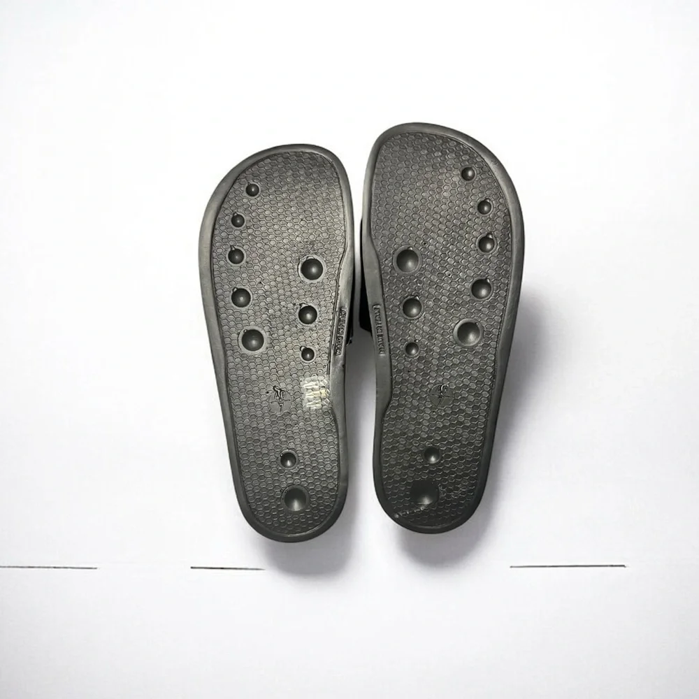 P448 slide sandal